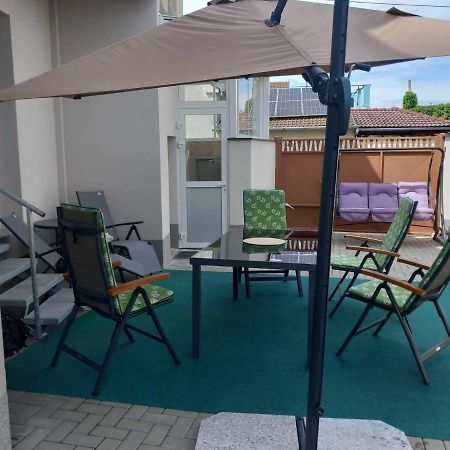 V Centru Apartamento Lanžhot Exterior foto
